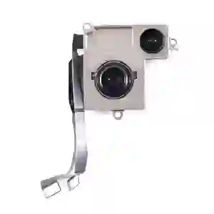 Rửa đốm camera sau iPhone 15 Plus