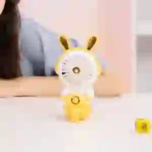 Quạt Mini hình thỏ xe máy HD6611 ( Màu Ngẫu Nhiên )
