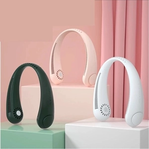 Quạt đeo cổ A18 ( Màu Ngẫu Nhiên )