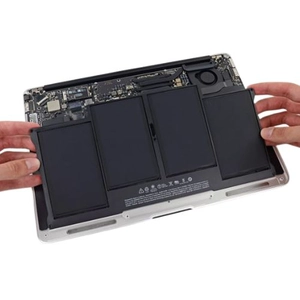 Thay pin MacBook Air 2011 13 inch A1466