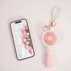 Quạt mini cầm tay hình Caro YM88510 ( Màu Ngẫu Nhiên )
