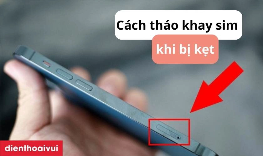 DÙNG GHIM BẤM THAY QUE CHỌC SIM ĐỂ LẤY KHAY SIM RA