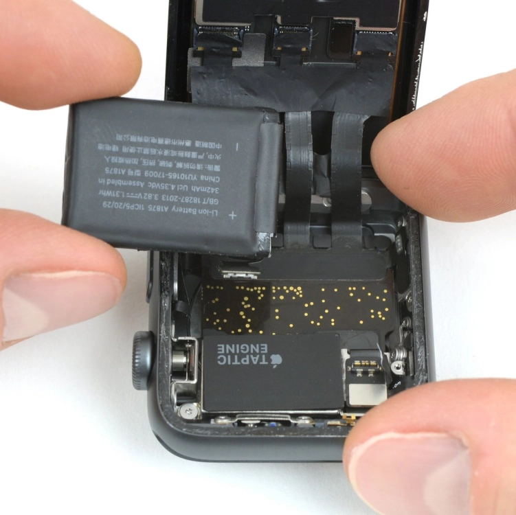 Thay pin Apple Watch Series chính hãng Điện Thoại Vui