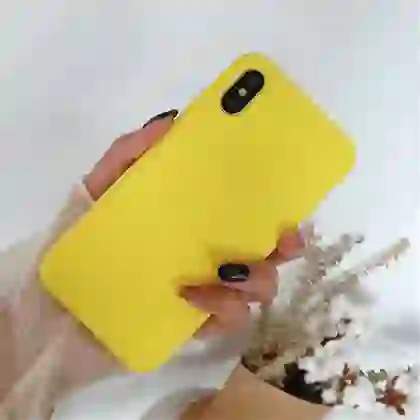 wp-content/uploads/2021/05/apple-iphone-x-xs-op-lung-kst-silicon-chong-ban-vang.jpg