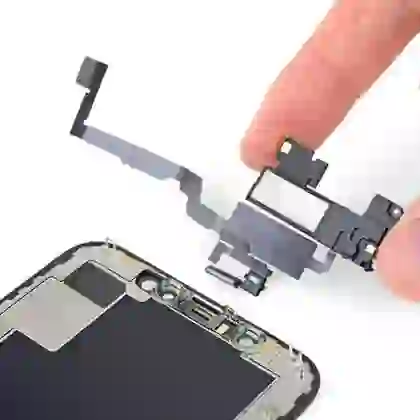 thay dây nối loa trong iphone xs giữ nguyên chức năng face id 1