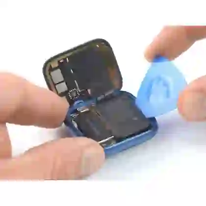 Thay pin  Apple Watch Series 7 chính hãng Aries 3