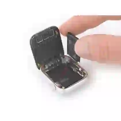 Thay pin  Apple Watch Series 7 chính hãng Aries 2
