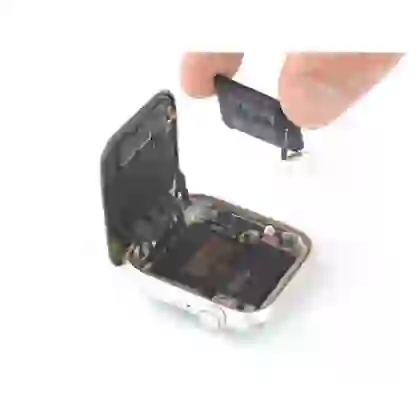Thay pin  Apple Watch Series 7 chính hãng Aries 3