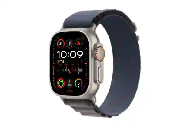 Apple Watch Ultra 2 49mm (4G) viền titan dây vải Alpine cỡ lớn | Chính hãng Apple Việt Nam 1