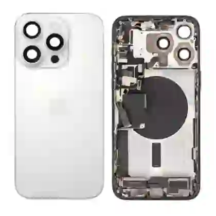 Thay kính lưng iPhone 16 Pro Max 3