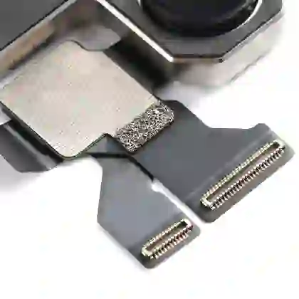 thay camera sau iphone 13 pro max chính hãng gena 4