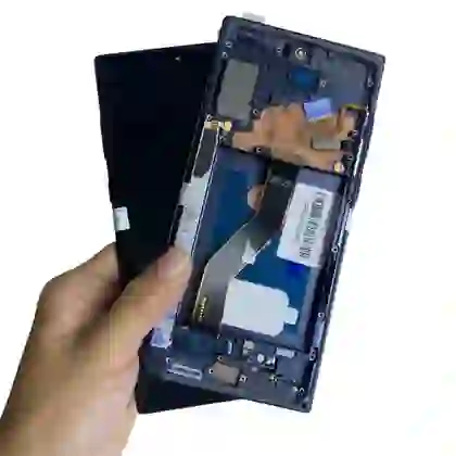 Thay màn hình Samsung Galaxy Note 10 Plus nguyên khung GENA loại A+ chính hãng 4