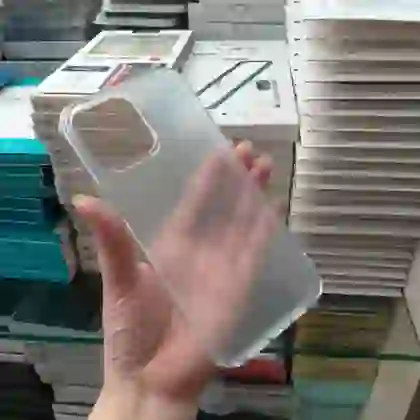 Ốp lưng iPhone 11 Pro Max Likgus Matte nhám 1