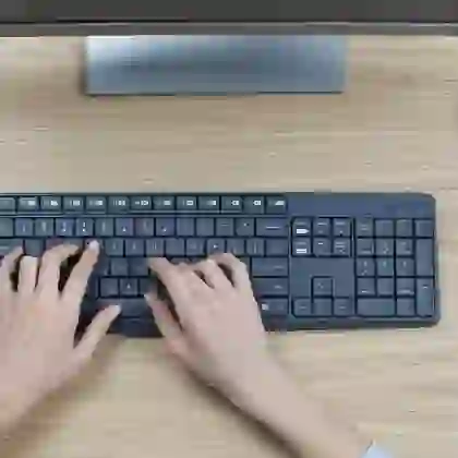 Combo bàn phím + chuột không dây Logitech MK235 ( Xả tồn ) 3