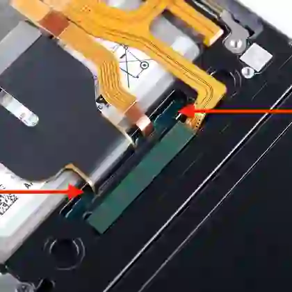 Thay cáp nối main Samsung Galaxy Z Flip 4 1