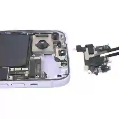 thay loa trong iphone 14 2