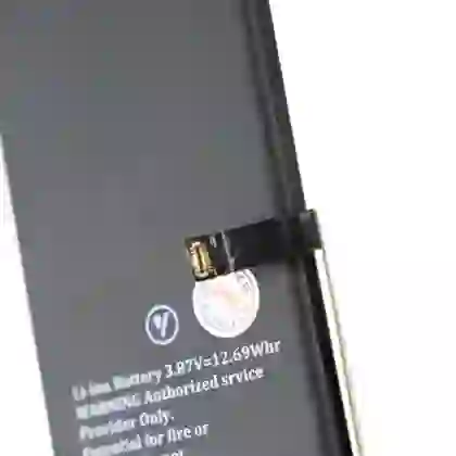 Thay pin iPhone 14 chính hãng Vmas 6