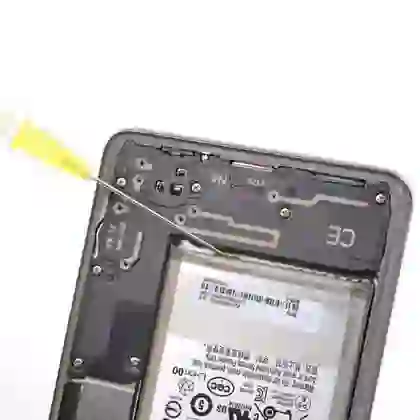 Thay pin Samsung Galaxy S10 Lite 1