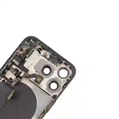 Thay vỏ iPhone 15 Pro chính hãng Aries 4