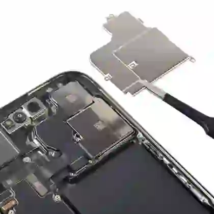 thay camera sau iphone 14 pro chính hãng gena 8
