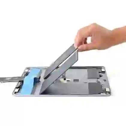 Thay pin iPad Pro 10.5 2017 chính hãng Vmas 4