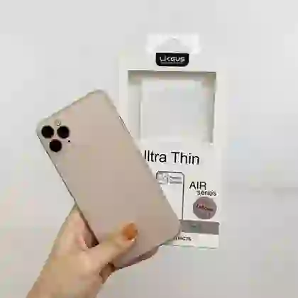 wp-content/uploads/2021/05/apple-iphone-11-pro-max-op-lung-ultrathin-trong-vien-trang-1.jpg