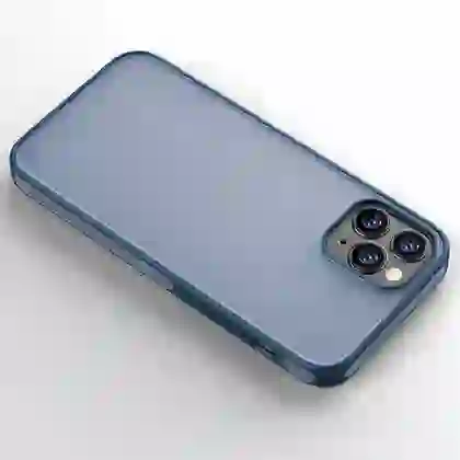 wp-content/uploads/2021/05/apple-iphone-12-12-pro-op-lung-likgus-qi-trong-vien-xanh-duong.jpg