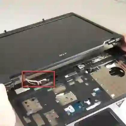 Thay màn hình laptop Acer Aspire E1 571 4