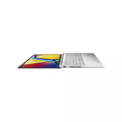 wp-content/uploads/images/products/253636/laptop-asus-vivobook-15-x1502va-bq886w-cu-tray-xuoc-17570548356219.png