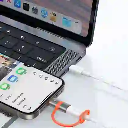 wp-content/uploads/images/products/261977/cong-chuyen-otg-mcdodo-lightning-to-usb-c-moc-silicon-17667160251599.png
