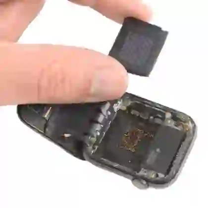 Thay pin Apple Watch Series SE 44mm 3