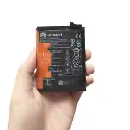 Thay pin Huawei P30 3