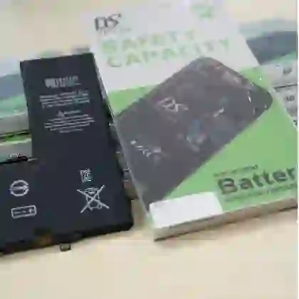thay pin iPhone 12 chính hãng Daison 6