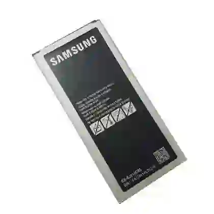 Thay pin Samsung Galaxy J5 Pro 2