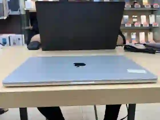 Macbook Air M3 15 inch 8CPU 10GPU 16GB 512GB 2024 - Cũ trầy xước - Bạc - ****K4JTV5 - 9