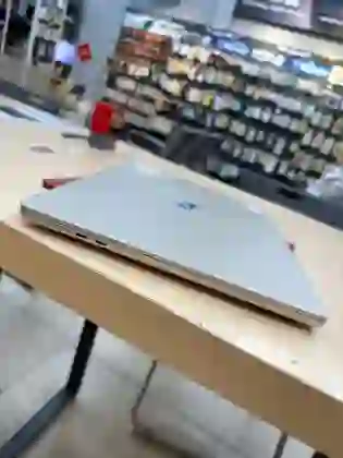 APPLE MACBOOK AIR 15 M2 8CPU 10GPU 8GB 256GB 2023 TRẮNG VÀNG SẠC 70W (Z18R00043) CŨ - ĐẸP - ****YDX0WY - 7