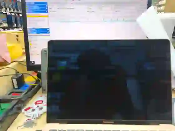 APPLE MACBOOK AIR M1 256GB 2020 VÀNG (MGND3) CŨ - TRẦY XƯỚC - ******Z51WG2 - 2