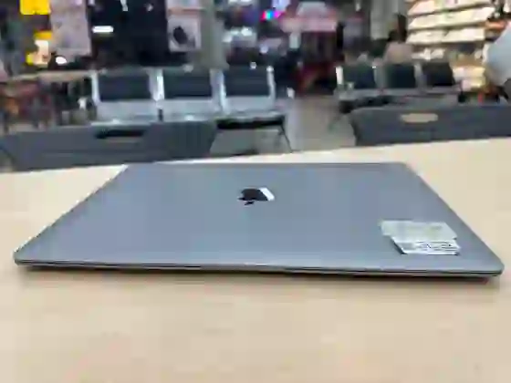 APPLE MACBOOK AIR M1 256GB 2020 XÁM (MGN63) CŨ - TRẦY XƯỚC - ******AAQ6L4 - 8