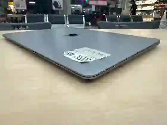 APPLE MACBOOK AIR M1 256GB 2020 XÁM (MGN63) CŨ - TRẦY XƯỚC - ******AAQ6L4 - 6