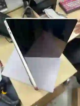 Macbook Air M2 13 inch 8GB 256GB 2022 - Cũ trầy xước - Trắng vàng - ****YTJP7M - 7