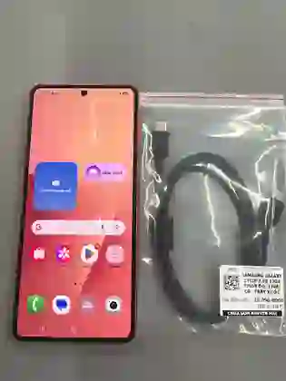 Samsung Galaxy Z Flip 7 5G 12GB 256GB - Đỏ - Cũ trầy xước - *********641375 - 1