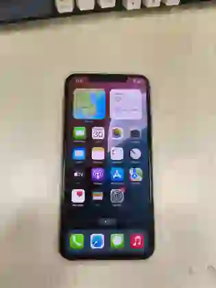 iPhone 11 Pro Max 64GB cũ trầy xước - *********667192 - 1