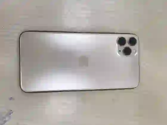 iPhone 11 Pro Max 64GB cũ trầy xước - *********667192 - 7