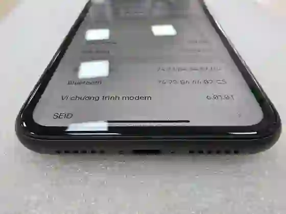 iPhone 11 128GB cũ trầy xước - *********139851 - 5