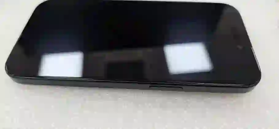 iPhone 15 128GB - Cũ trầy xước - Đen - ****V4DX2T - 3