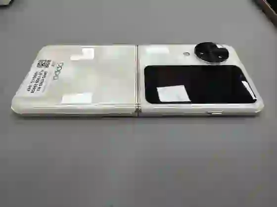 OPPO Find N3 Flip 12GB 256GB - Cũ Đẹp-Vàng - *********557414 - 5