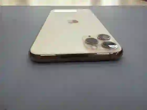 iPhone 11 Pro Max 256GB cũ trầy xước - *********593128 - 6