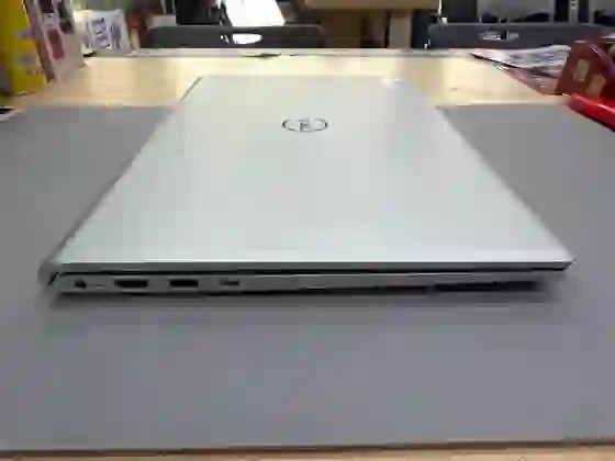 Laptop Dell 15 DC15250 71073959 - Đã kích hoạt - Bạc - *55jbc4 - 7