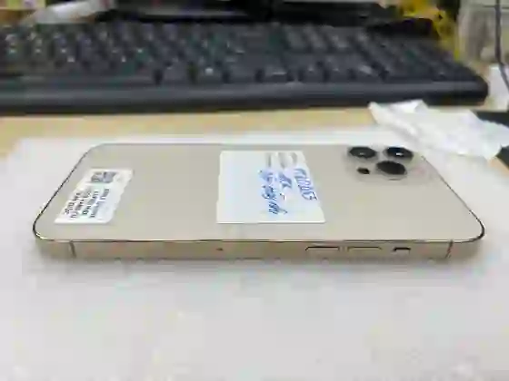iPhone 12 Pro Max 256GB cũ trầy xước - ******M10D55 - 6