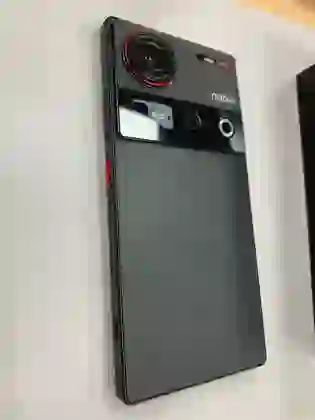 Nubia Z70 Ultra 5G 12GB 256GB - Cũ trầy xước - đen - *********396643 - 4